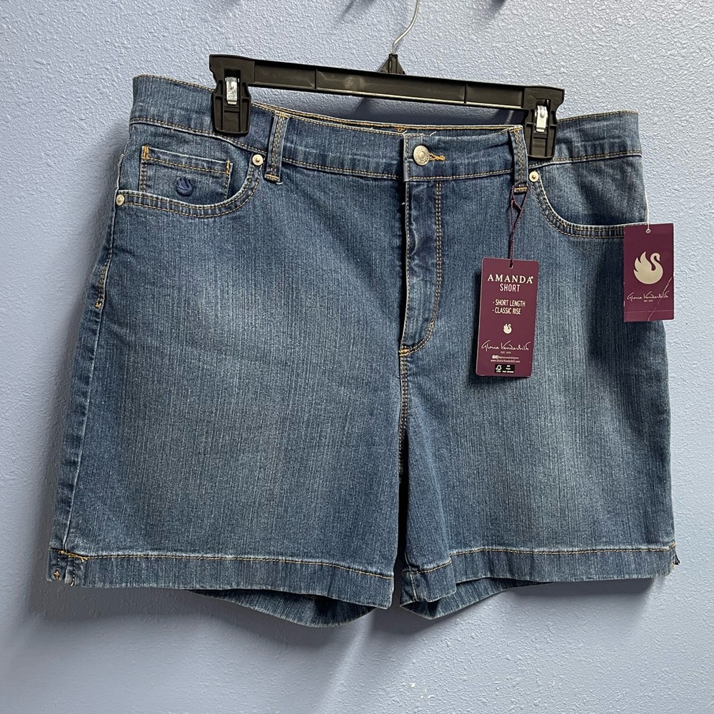 NWT! GLORIA VANDERBILT AMANDA CLASSIC RISE SHORTS LADIES SIZE 14 PETITE